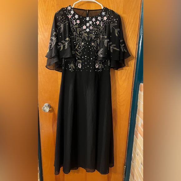 Asos Elegant Black Embroidered Dress - Picture 5 of 7